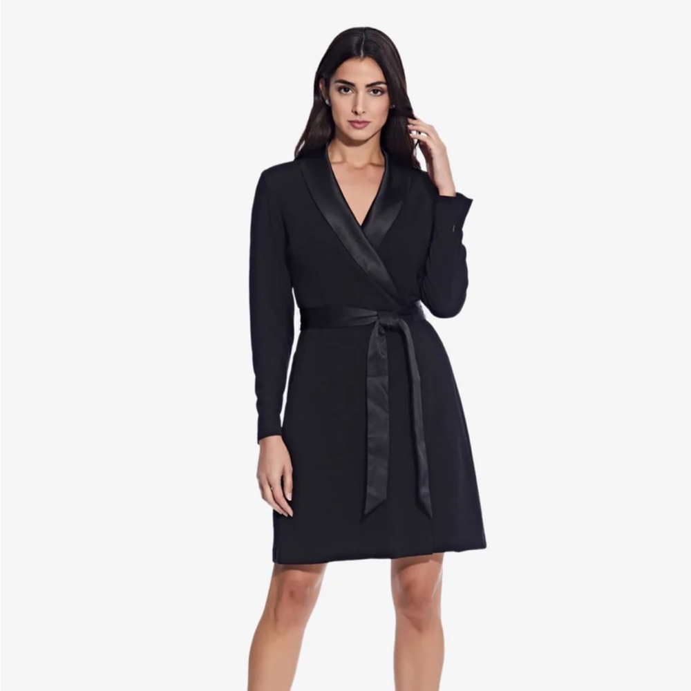 LONG SLEEVE CREPE DRESS WITH TUXEDO COLLAR IN BLACK size 6